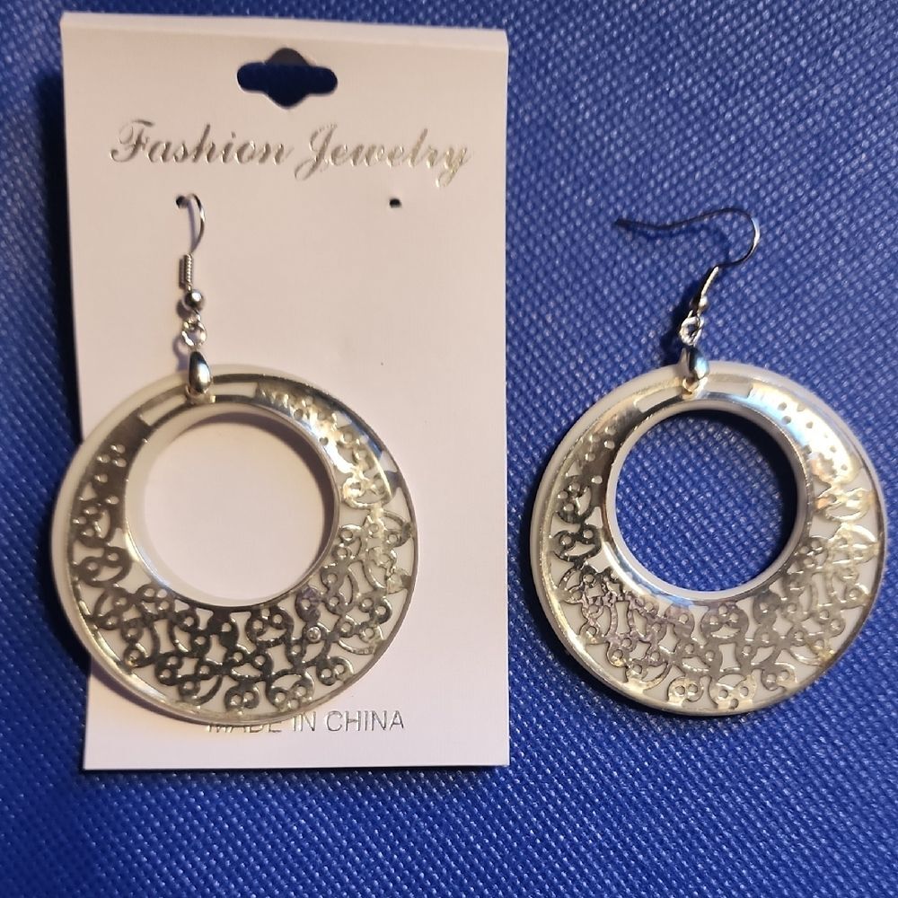 Elegant Silver Toned Hoop Earrings
